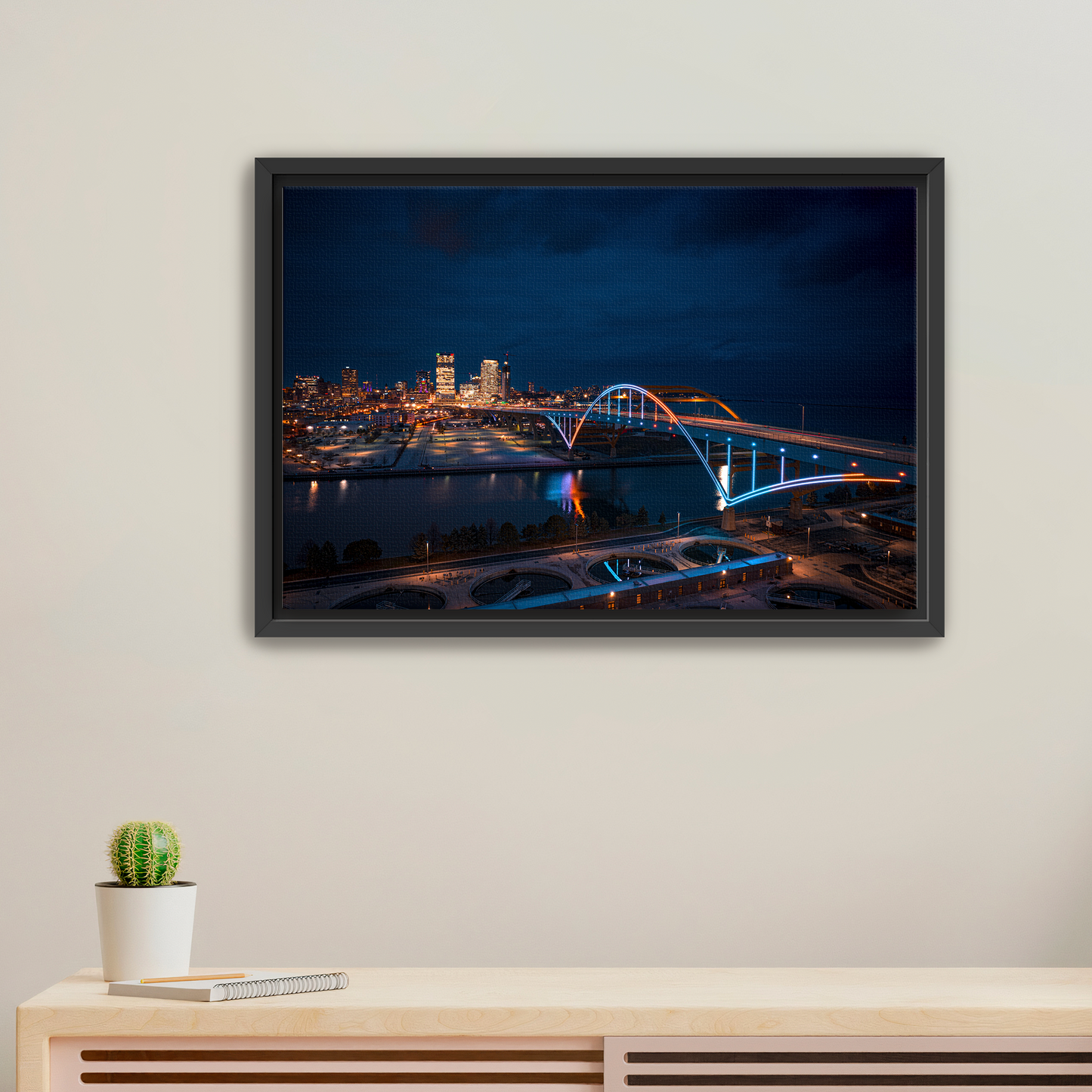 MKE Hoan 1 Canvas