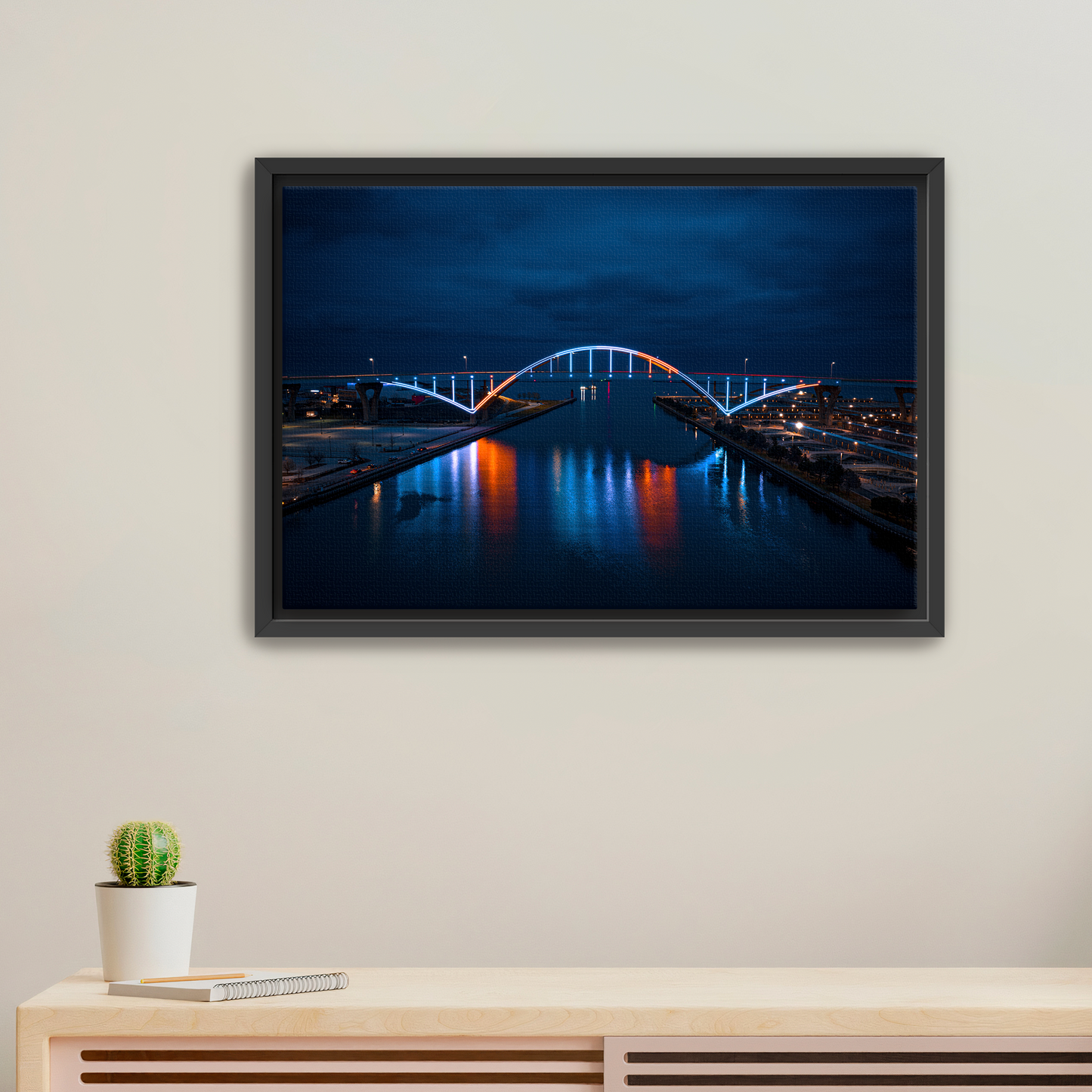 MKE Hoan 2 Canvas