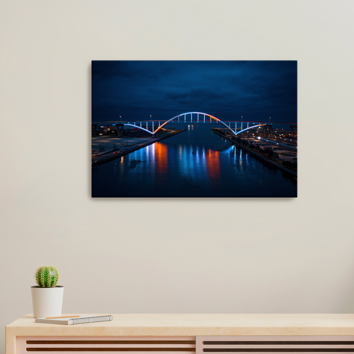 MKE Hoan 2 Canvas